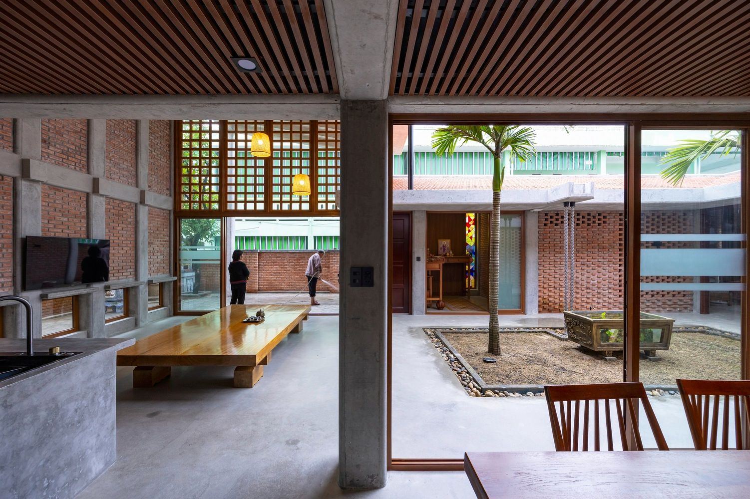 Mẫu nhà cấp 4 đơn giản như "biệt thự" dành cho bố mẹ dưỡng già | V.AI STUDIO