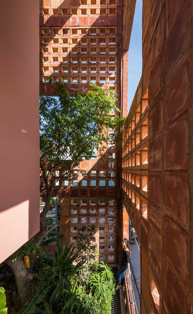 Chiêm ngưỡng ngôi nhà Bát Tràng độc đáo chiến thắng giải thưởng Dezeen Awards (Anh) | V.AI STUDIO