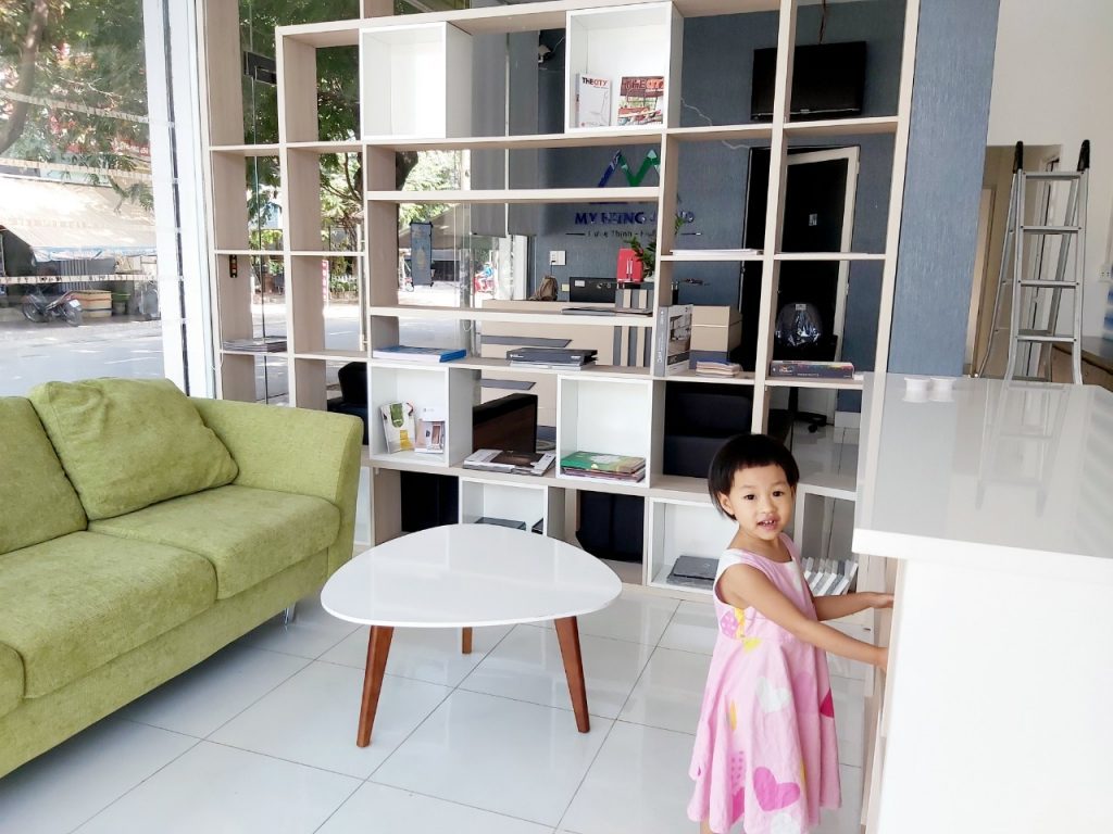 SHOWROOM NỘI THẤT 131 PHƯỚC THIỆN – ĐỐI DIỆN CỔNG CHÍNH VINHOMES GRAND PARK – phòng khách | V.AI STUDIO